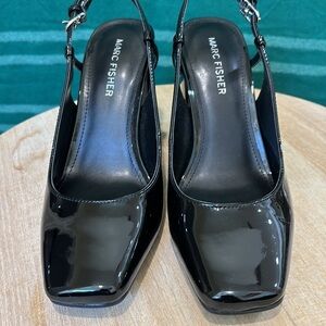 Marc Fisher square toe sling back chunky heels sz 6 1/2 M.
